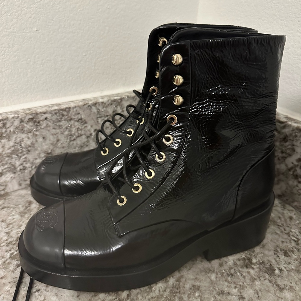 CHANEL “Lace Up” combat boots 37.5 - Picture 12 of 13